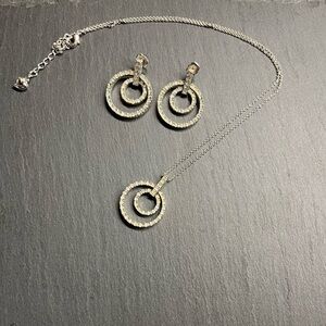 Nadri Double Circle Necklace with Matching Earringsgs